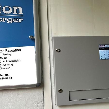 Pension Zum Lichtenberger Berlin Ngoại thất bức ảnh